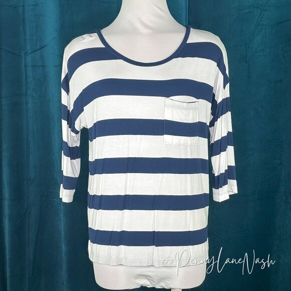 Banana Republic Tops - Banana Republic Striped Relaxed Pocket Tee XS Navy/White